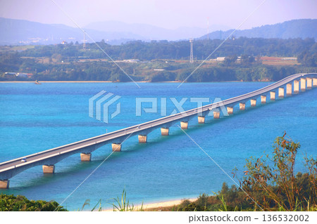 Kouri Bridge (Nakijin Village, Okinawa Prefecture) 136532002