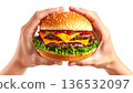 一張手捧融化起司漢堡的插圖 136532097