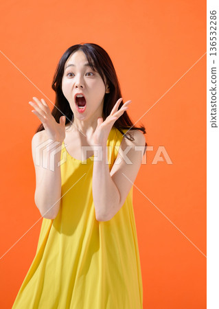 Troubling women 136532286