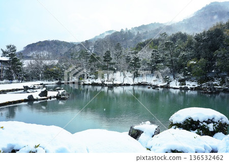 Snow scenery of Kyoto Arashiyama 136532462