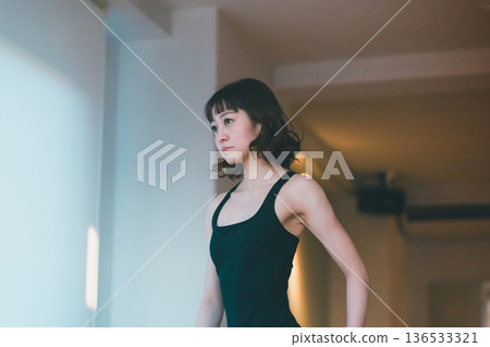 芭蕾 女生 女孩 136533321