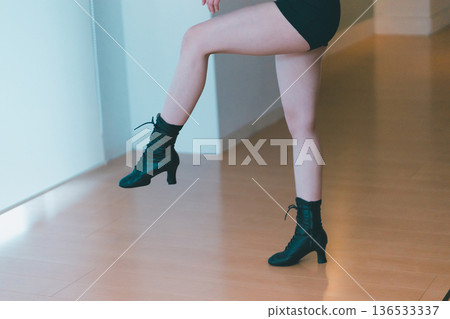 female, lady, woman 136533337
