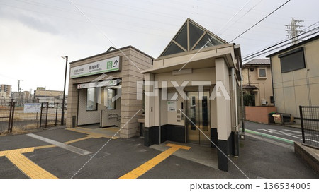 東洋快速鐵道東海神站T4出口安裝了電梯和手扶梯。 136534005