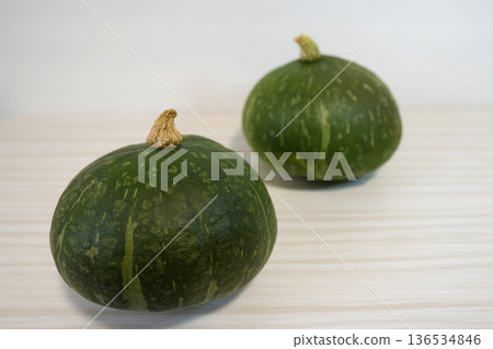 Chestnut pumpkin with a soft, fluffy texture similar to chestnuts 136534846
