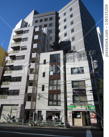 Near Higashi Ueno 5-chome 136535209