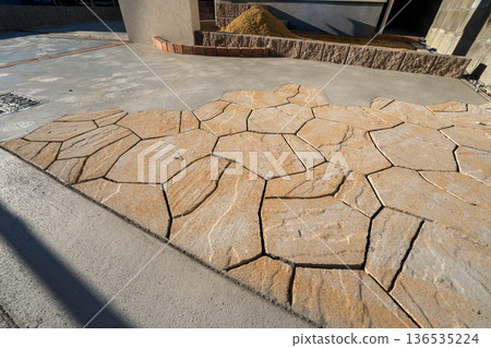 Tile exterior construction 136535224