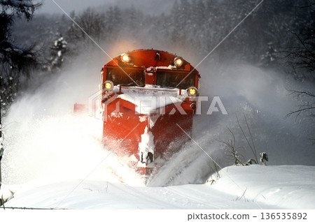A snow-clearing train clearing snow from the Soya Main Line 136535892