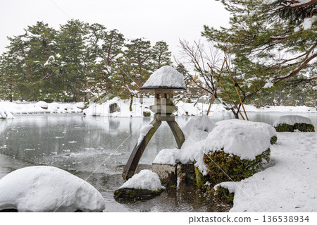 兼六園的隆冬 兼六園的隆冬 136538934