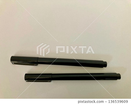 2 pens 1 2 pens 1 136539609