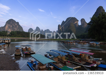 興坪鎮景色 136539910