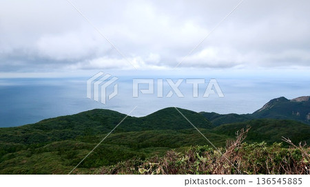 從東京神津島天上山眺望的景色 從東京神津島天上山眺望的景色 136545885