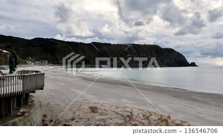 東京神津島的海岸風光 136546706