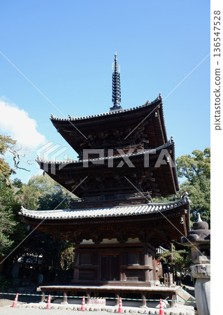 愛媛郡松山市石手寺的三重塔 136547528