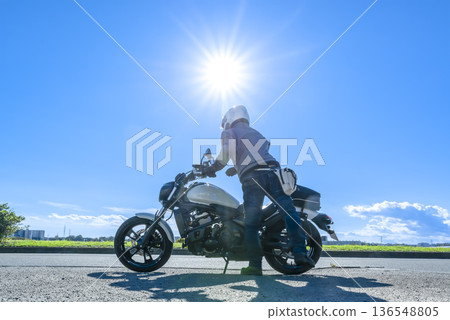 Sunny day touring Tokyo Sunny day touring Tokyo 136548805