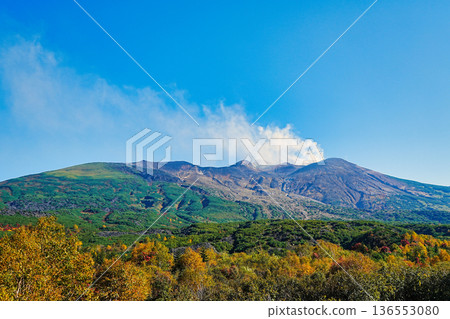 從十勝岳菩提台可欣賞壯麗的景色。 136553080