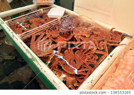 Hokkaido's Summer Seafood Market 136553165