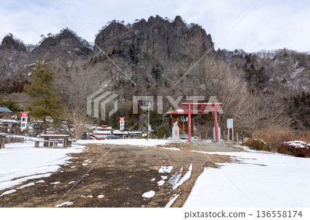 Mount Iwabitsu and Mitsuiwa Shrine in winter, Higashiagatsuma Town, Gunma Prefecture Mount Iwabitsu and Mitsuiwa Shrine in winter, Higashiagatsuma Town, Gunma Prefecture 136558174
