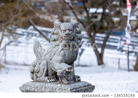 群馬縣東吾妻町三井岩神社的小犬（守護犬） 136558198