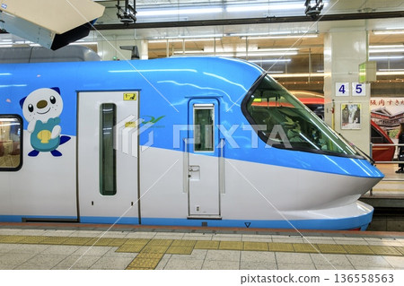 Mijumaru Liner 在近鐵名古屋站停靠 136558563