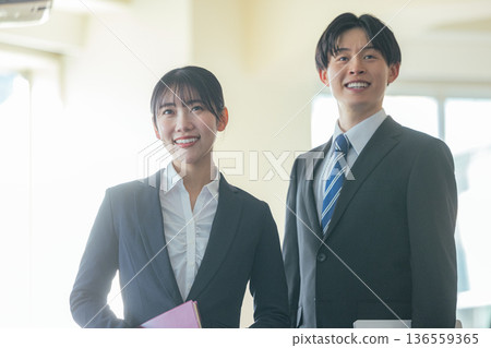 Business woman and businessman Business woman and businessman 136559365