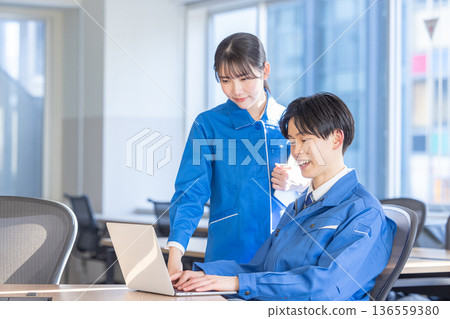 Engineer in work clothes 136559380