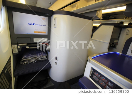 機場和飛機,商務艙豪華航空旅行,日本航空 (JAL)、全日空航空 (ANA)、星空聯盟 機場和飛機,商務艙豪華航空旅行,日本航空 (JAL)、全日空航空 (ANA)、星空聯盟 136559500