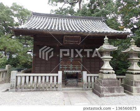 Kotohira Shrine is located in Kotohira Town, Nakatado County, Kagawa Prefecture, on the slopes of Mount Kotohira, also known as Konpira-san. Kotohira Shrine is located in Kotohira Town, Nakatado County, Kagawa Prefecture, on the slopes of Mount Kotohira, also known as Konpira-san. 136560875