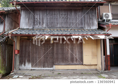 空屋 廢棄房屋 拆除 昭和復古 空屋 廢棄房屋 拆除 昭和復古 136560941
