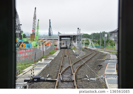 JR北海道函館本線:從銀山站到俱知安站的普通列車車窗外的風景(2023年夏雨) JR北海道函館本線:從銀山站到俱知安站的普通列車車窗外的風景(2023年夏雨) 136561085