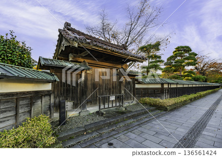 鶴岡莊內藩校千道館東禦門 山形縣鶴岡市 136561424