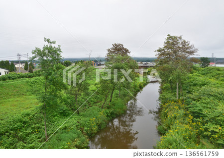 JR Hokkaido Hakodate Main Line: Scenery from the window of a local train from Kutchan Station to Konbu Station (Summer rain, 2023) JR Hokkaido Hakodate Main Line: Scenery from the window of a local train from Kutchan Station to Konbu Station (Summer rain, 2023) 136561759