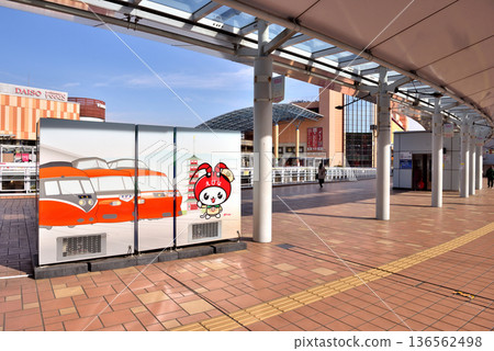 從小田急線海老名站前的觀景台上看到的景色 136562498