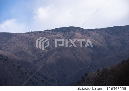 The tranquil mountain scenery of Okuchichibu in winter 136562666