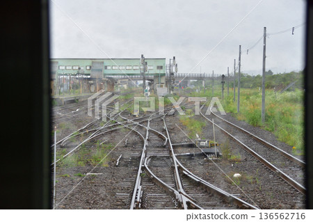 JR Hokkaido Hakodate Main Line: Scenery from the window of a local train from Neppin Station to Oshamanbe Station (Summer rain, 2023) JR Hokkaido Hakodate Main Line: Scenery from the window of a local train from Neppin Station to Oshamanbe Station (Summer rain, 2023) 136562716