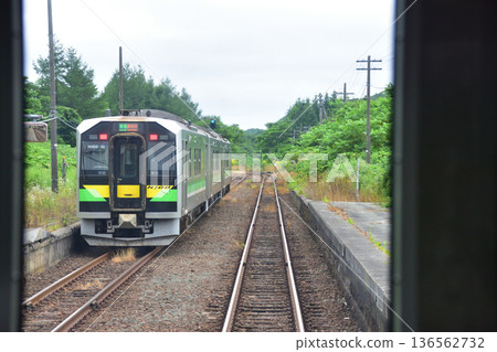 JR Hokkaido Hakodate Main Line: Scenery from the window of a local train from Neppin Station to Oshamanbe Station (Summer rain, 2023) JR Hokkaido Hakodate Main Line: Scenery from the window of a local train from Neppin Station to Oshamanbe Station (Summer rain, 2023) 136562732