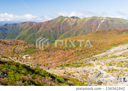 栃木縣那鬚町的秋天-日本百嶽之一,秋葉秀麗的那須山(茶臼山) 栃木縣那鬚町的秋天-日本百嶽之一,秋葉秀麗的那須山(茶臼山) 136562842