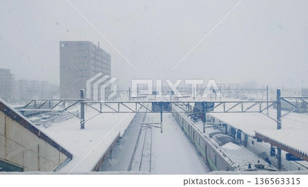 Snowy scenery station 136563315