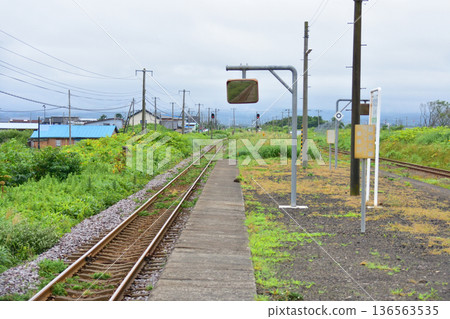 JR Hokkaido Hakodate Main Line Yamazaki Station (Summer rain, 2023) JR Hokkaido Hakodate Main Line Yamazaki Station (Summer rain, 2023) 136563535