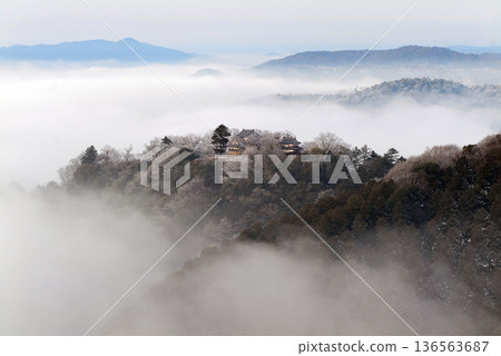 冬季雲海與備中松山城（天空之城）25083 136563687