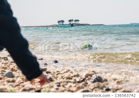Blue sea and sandy beaches of northern Okinawa. Background material for slideshows and presentations. Blue sea and sandy beaches of northern Okinawa. Background material for slideshows and presentations. 136563742