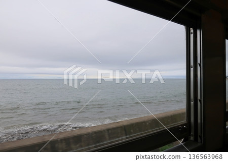 JR Hokkaido Hakodate Main Line: Scenery from the window of a local train from Yamazaki Station to Yamakoshi Station (Summer rain, 2023) 136563968