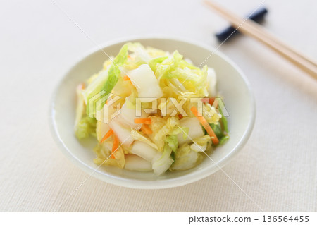 Enjoy winter vegetables! Pickled Chinese cabbage Enjoy winter vegetables! Pickled Chinese cabbage 136564455