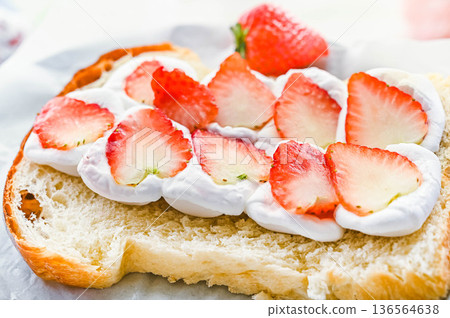 Marshmallow Strawberry Toast 136564638