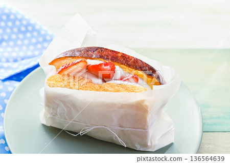 Marshmallow strawberry sandwich Marshmallow strawberry sandwich 136564639