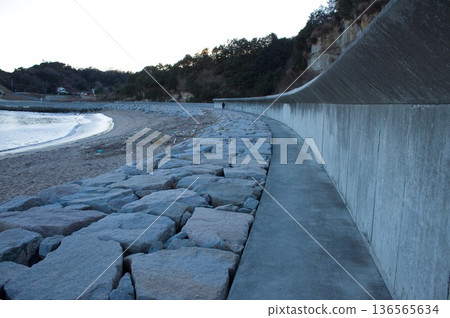 海堤塊 海堤塊 136565634