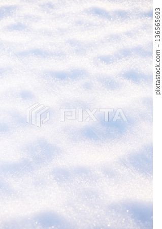 Bumpy snow pattern 136565693