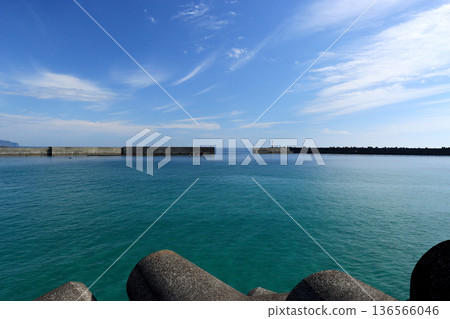 Port scenery with outer breakwater 136566046