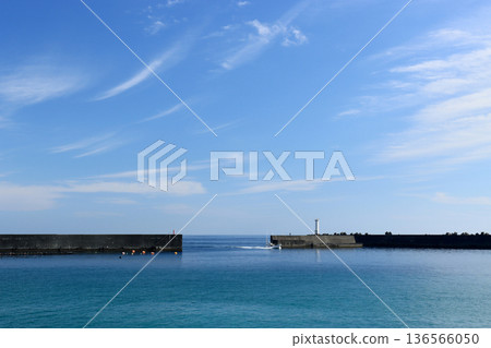 Port scenery with outer breakwater 136566050