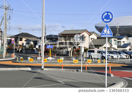 Roundabout in Utsunomiya City_04 136566333