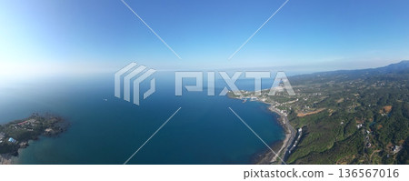 海岸 136567016